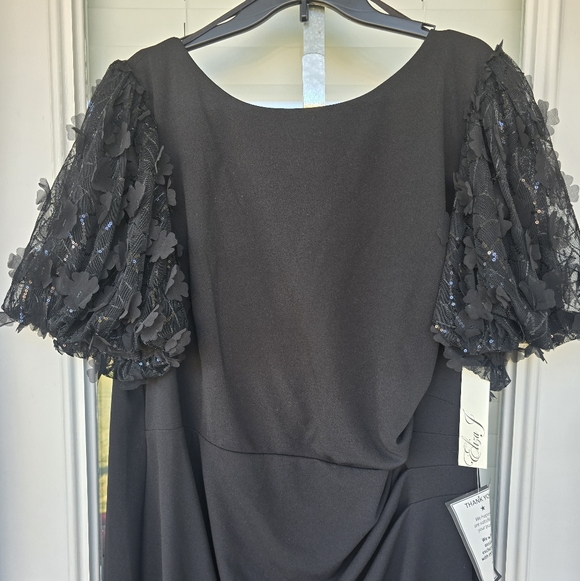 $208 Eliza J Floral-Short-Sleeve Boat-Neck Pleated Gown Sz 20W Plus Black New - Picture 9 of 16